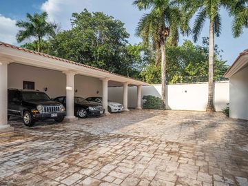 VILLA EN VENTA EN CANCUN