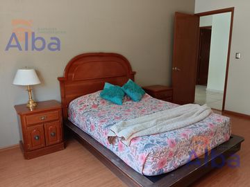 CASA EN VENTA EN CERRADA DEL VALLE ZONA CAMPANARIO