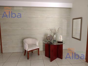 CASA EN VENTA EN CERRADA DEL VALLE ZONA CAMPANARIO