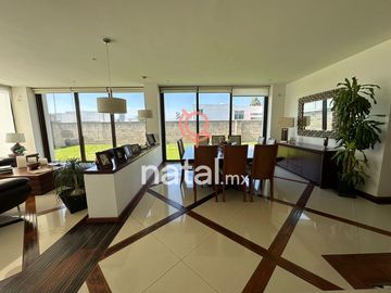 CASA EN VENTA cluster 222 LOMAS DE ANGELOPOLIS PUEBLA