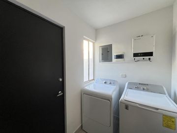 CASA EN VENTA BALCONES DE SAN PATRICIO ZONA GENERAL ESCOBEDO