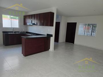 CASA EN VENTA COLONIA NUEVO AEROPUERTO