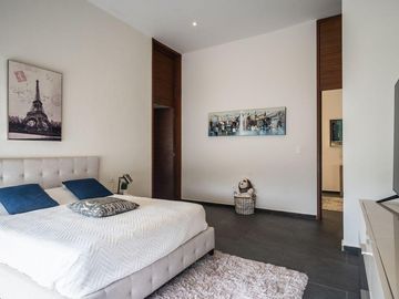 Venta Villa moderna en Puerto Aventuras con muelle privado para Yate