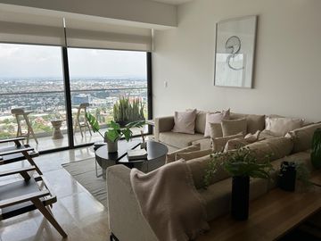 Departamento a estrenar en Venta en Balcones Coloniales con las mejores Vistas de la Ciudad