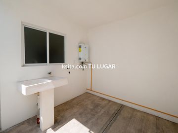 Casa en venta en Barrio de Nuevo León, Cuautlancingo, Puebla.