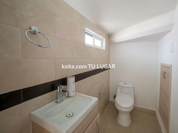 Casa en venta en Barrio de Nuevo León, Cuautlancingo, Puebla.
