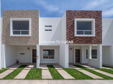 Casa en venta en Barrio de Nuevo León, Cuautlancingo, Puebla.