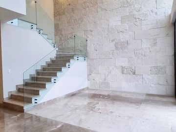 Bosques de las Misiones -CARRETERA NACIONAL- Casa  VENTA Santiago Nuevo León, 422 M2