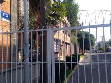 TERRENO EN VENTA COL. ANZURES CERCA DE PLAZA DORADA 1