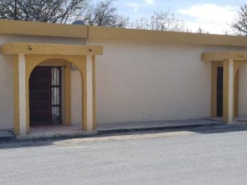 Casa en Venta  de un piso Centro del Municipio de Paras N.L.