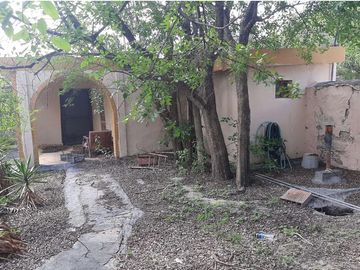 Casa en Venta  de un piso Centro del Municipio de Paras N.L.
