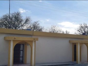 Casa en Venta  de un piso Centro del Municipio de Paras N.L.