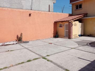 VENTA DE CASA SOLA EN CAPULTITLAN TOLUCA