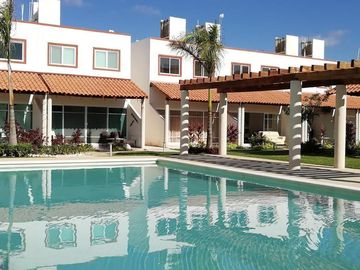 CASA DE 2 HABITACIONES EN VENTA EN CANCUN CON ALBERCA