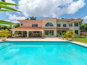 Se vende Villa Hermosa en residencial exclusivo Villa Magna, Cancun