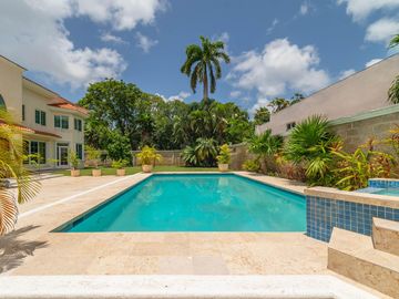 Se vende Villa Hermosa en residencial exclusivo Villa Magna, Cancun