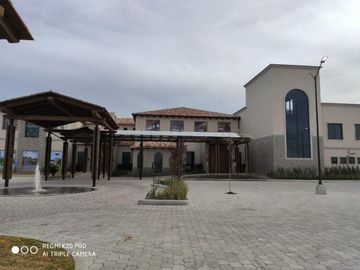 Casa en condominio - San Miguel Totocuitlapilco