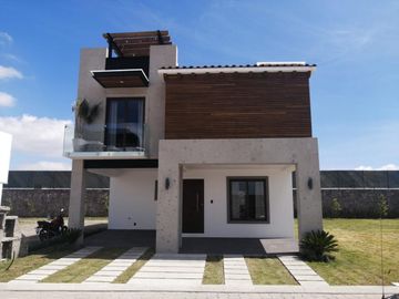Casa en condominio - San Miguel Totocuitlapilco