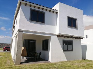 Casa en condominio - San Miguel Totocuitlapilco