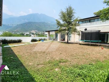 Hacienda Los Encinos - CARRETERA NACIONAL - Casa en Venta Zona Sur de Monterrey 3769
