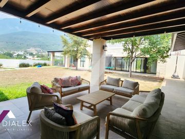 Hacienda Los Encinos - CARRETERA NACIONAL - Casa en Venta Zona Sur de Monterrey 3769