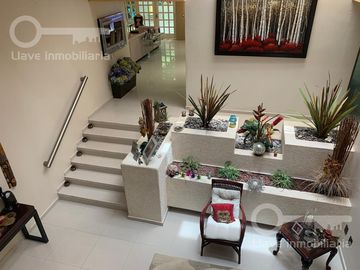 Venta y Renta de Casa amueblada con 3 habitaciones en calle Cuauhtémoc, Col. Centro, Coatzacoalcos, Ver.
