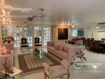 Venta y Renta de Casa amueblada con 3 habitaciones en calle Cuauhtémoc, Col. Centro, Coatzacoalcos, Ver.