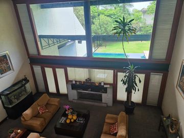 CASA EN LOS VOLCANES