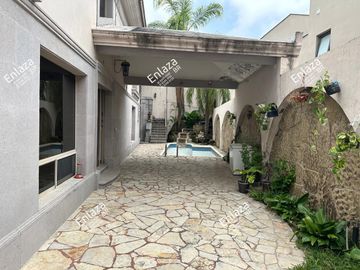 Casa en Venta Colorines, San Pedro Garza García