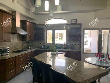 Casa en Venta Colorines, San Pedro Garza García