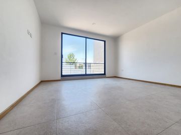 Casa Nueva en Venta atras de Plaza San Diego fraccionamiento Cortijo de San Diego