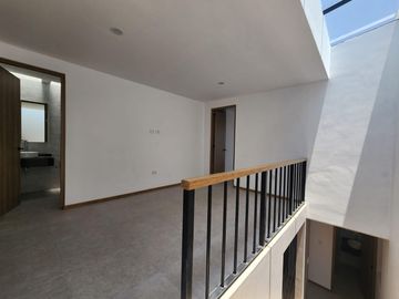 Casa Nueva en Venta atras de Plaza San Diego fraccionamiento Cortijo de San Diego