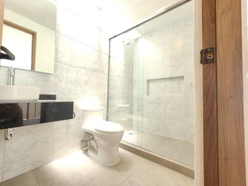 Casa Nueva en Venta atras de Plaza San Diego fraccionamiento Cortijo de San Diego