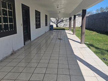 CASA EN VENTA EN CIENEGA DE FLORES