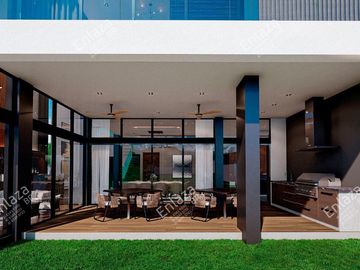 Casa en Venta en la Herradura Club de Golf en Zona Sur Carretera Nacional