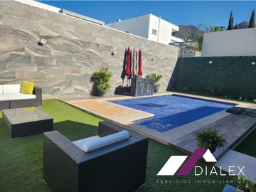 La Joya Privada Residencial -CARRETERA NACIONAL- Casa en Venta Monterrey Zona Sur