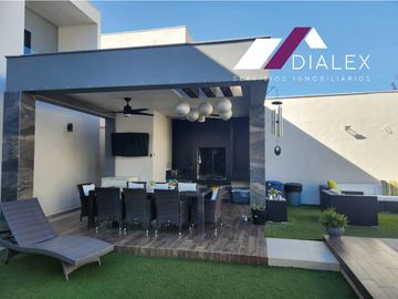 La Joya Privada Residencial -CARRETERA NACIONAL- Casa en Venta Monterrey Zona Sur