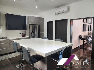 La Joya Privada Residencial -CARRETERA NACIONAL- Casa en Venta Monterrey Zona Sur