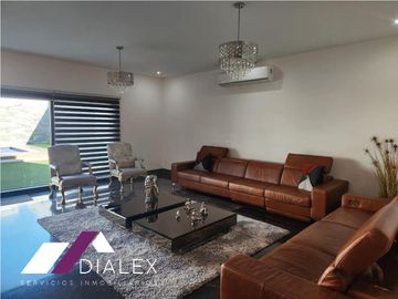 La Joya Privada Residencial -CARRETERA NACIONAL- Casa en Venta Monterrey Zona Sur