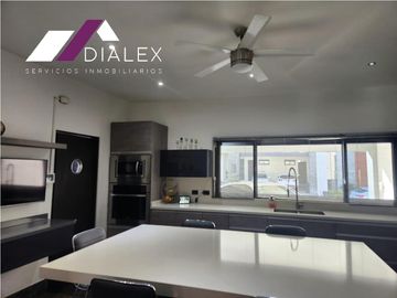 La Joya Privada Residencial -CARRETERA NACIONAL- Casa en Venta Monterrey Zona Sur