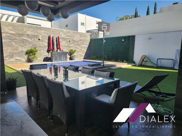 La Joya Privada Residencial -CARRETERA NACIONAL- Casa en Venta Monterrey Zona Sur