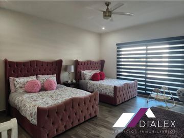La Joya Privada Residencial -CARRETERA NACIONAL- Casa en Venta Monterrey Zona Sur