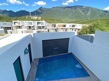 Casa en venta en Alamosur, Santiago.