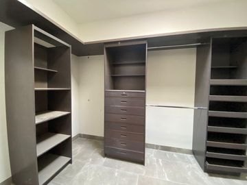 Casa en venta en Alamosur, Santiago.
