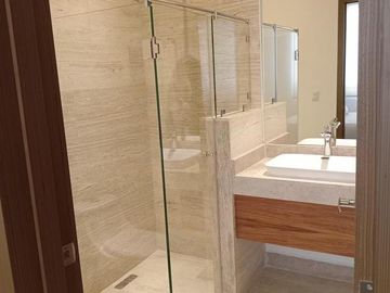 Casa en venta en Cancún con alberca en residencial privado!