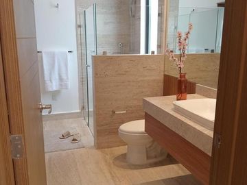 Casa en venta en Cancún con alberca en residencial privado!