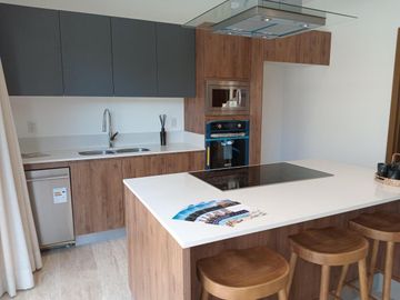 Casa en venta en Cancún con alberca en residencial privado!