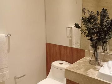 Casa en venta en Cancún con alberca en residencial privado!