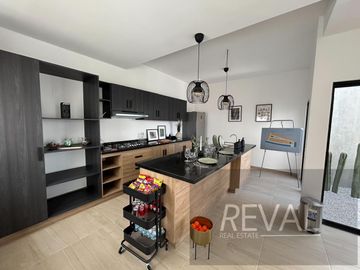 Casa a estrenar en Venta en Juriquilla