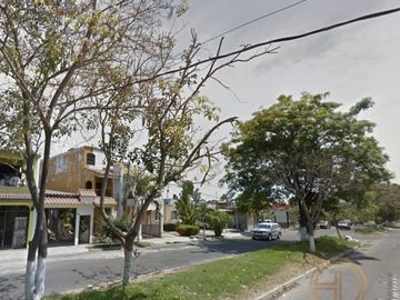 Casa en VENTA en COLONIA DEL SOL, MANZANILLO, COLIMA a 4 min de LAGUNA VALLE